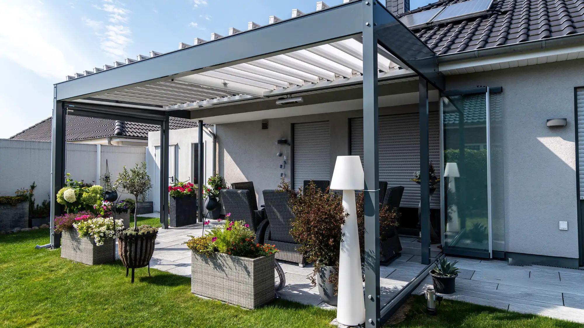 FLEDMEX<sup>®</sup> Lamellendach – „Made in Germany“ mit Herz und Perfektion